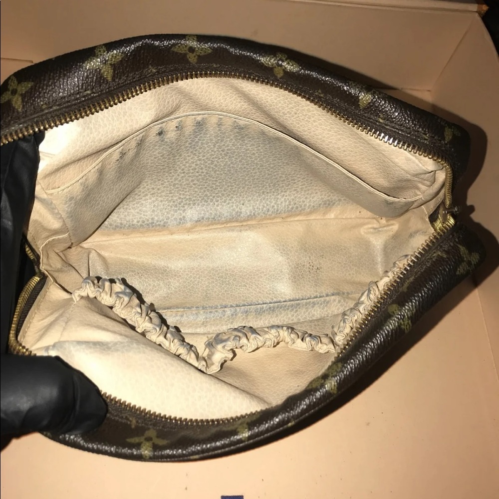 ❌ SOLD ❌ Authentic Louis Vuitton Monogram Toilette 23 - Picture 3 of 13